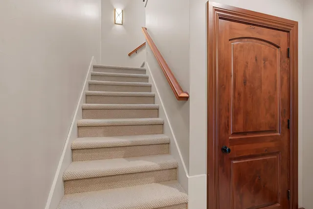 $850,000 | N8426 North Shore Road, Menasha, WI 54952