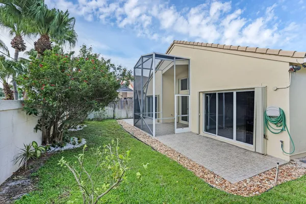 $3,400 | 7607 Colony Lake Drive, Boynton Beach, FL 33436