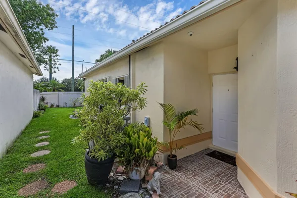 $3,400 | 7607 Colony Lake Drive, Boynton Beach, FL 33436