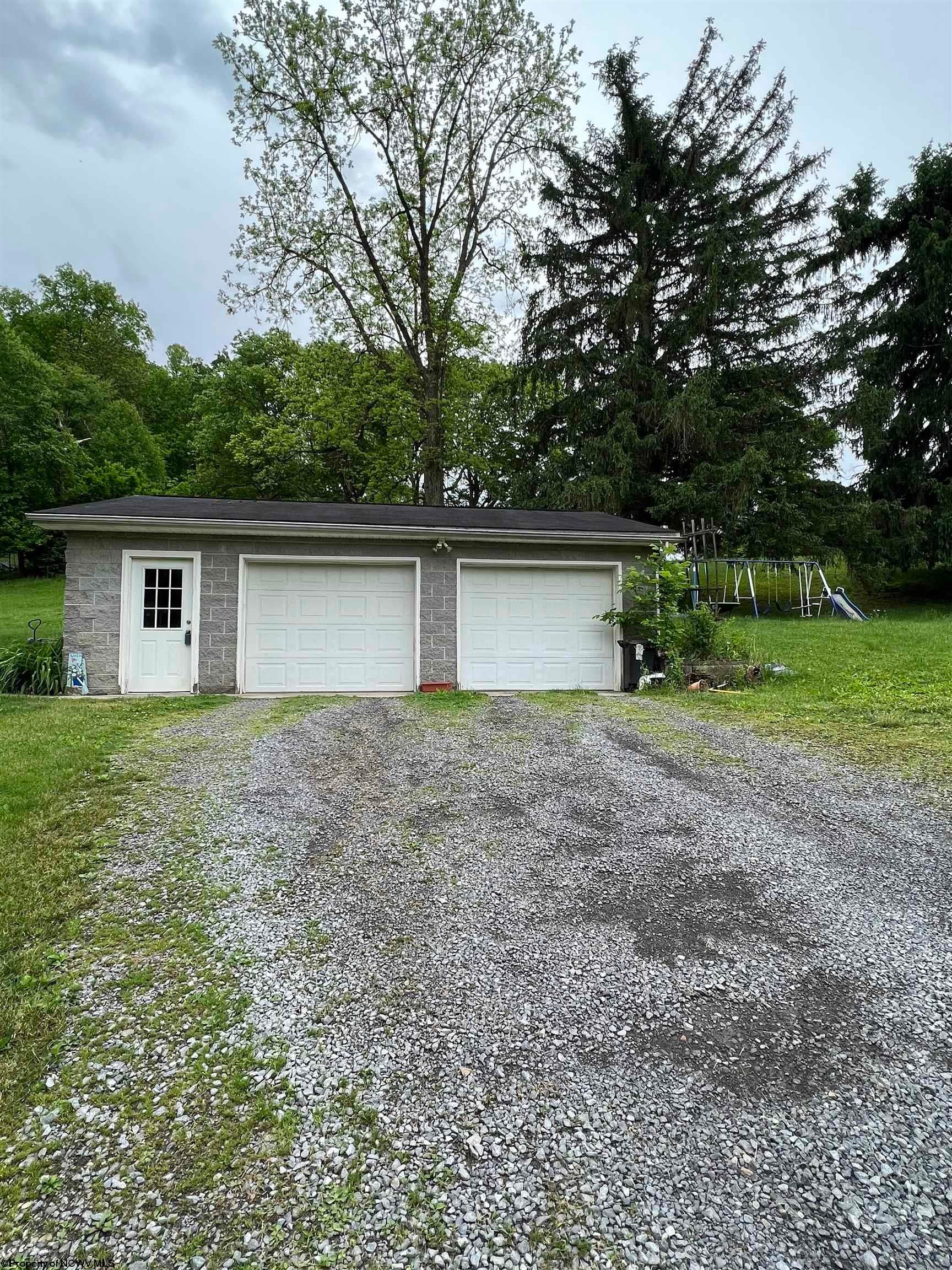 2076 Colfax Road Fairmont, WV 26554 - Photo 23 of 25 Gallery Image 23