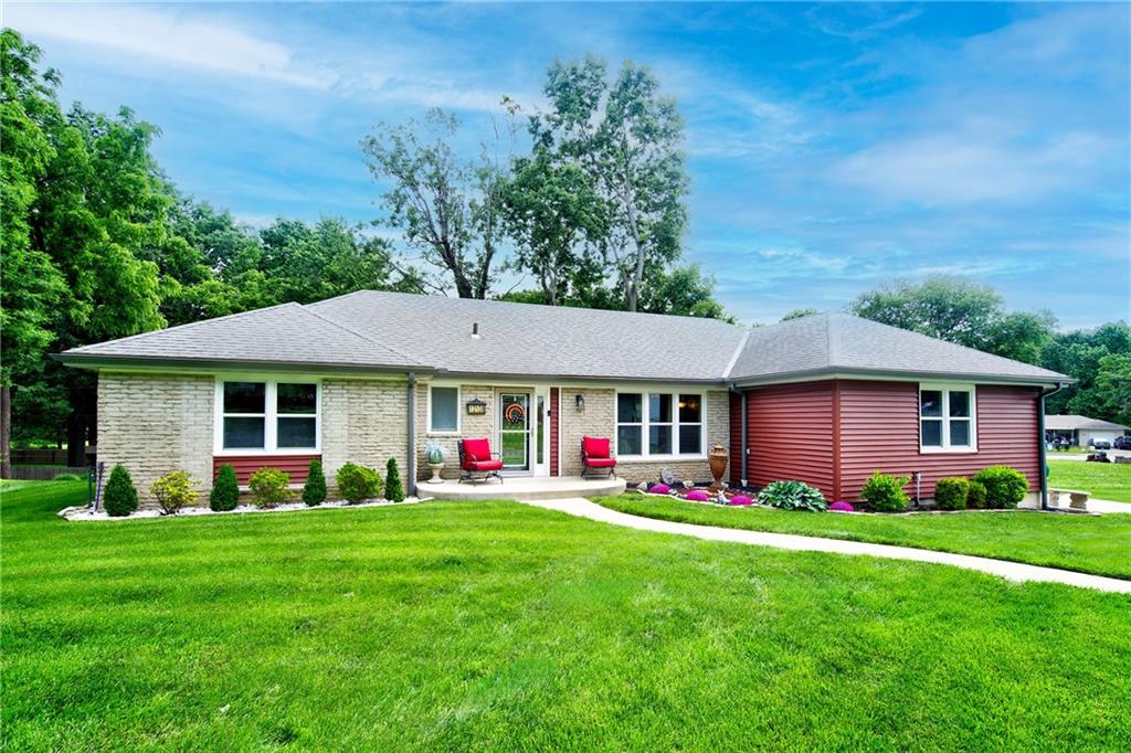 12108 Oak Ridge Road Independence, MO 64052 - Photo 1 of 51