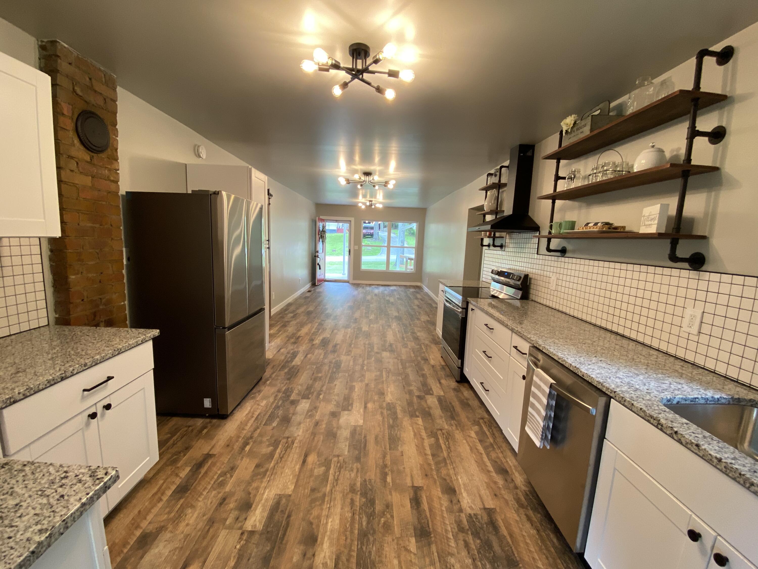 412 Isbill Road Chattanooga, TN 37419 - Photo 14 of 33 EEE8CD18-9564-4D72-B6FC-7D50D9D9178C