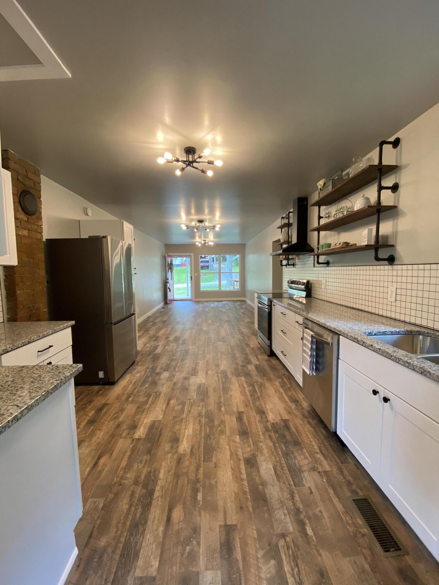 412 Isbill Road Chattanooga, TN 37419 - Photo 16 of 33 9C8CB3EB-06BE-4452-8184-9CBCEA7CE64B