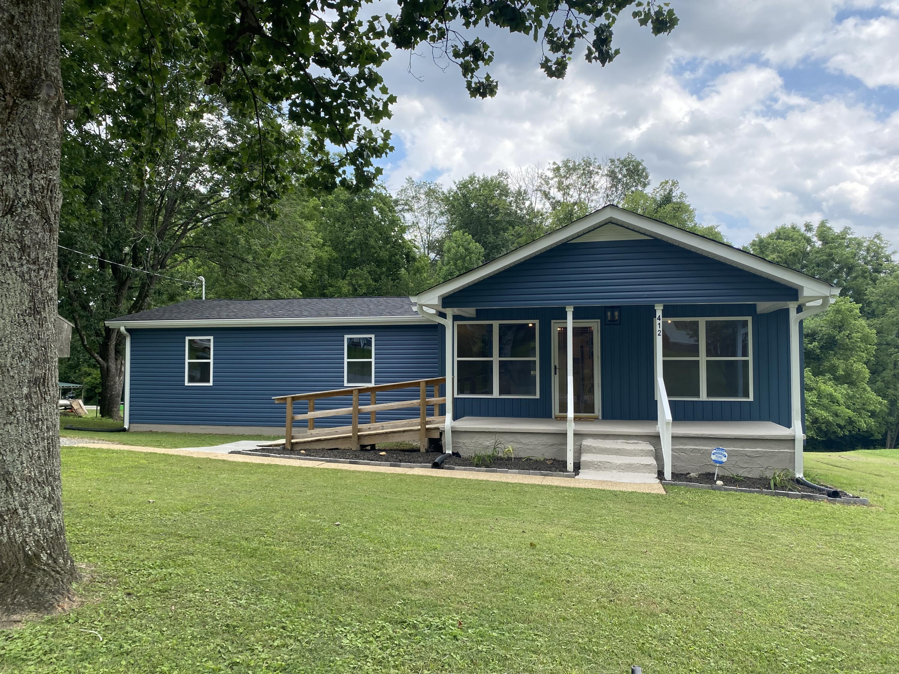 412 Isbill Road Chattanooga, TN 37419 - Photo 2 of 33 8A3FE8E1-C035-4934-A0B4-E3B69FAE119F