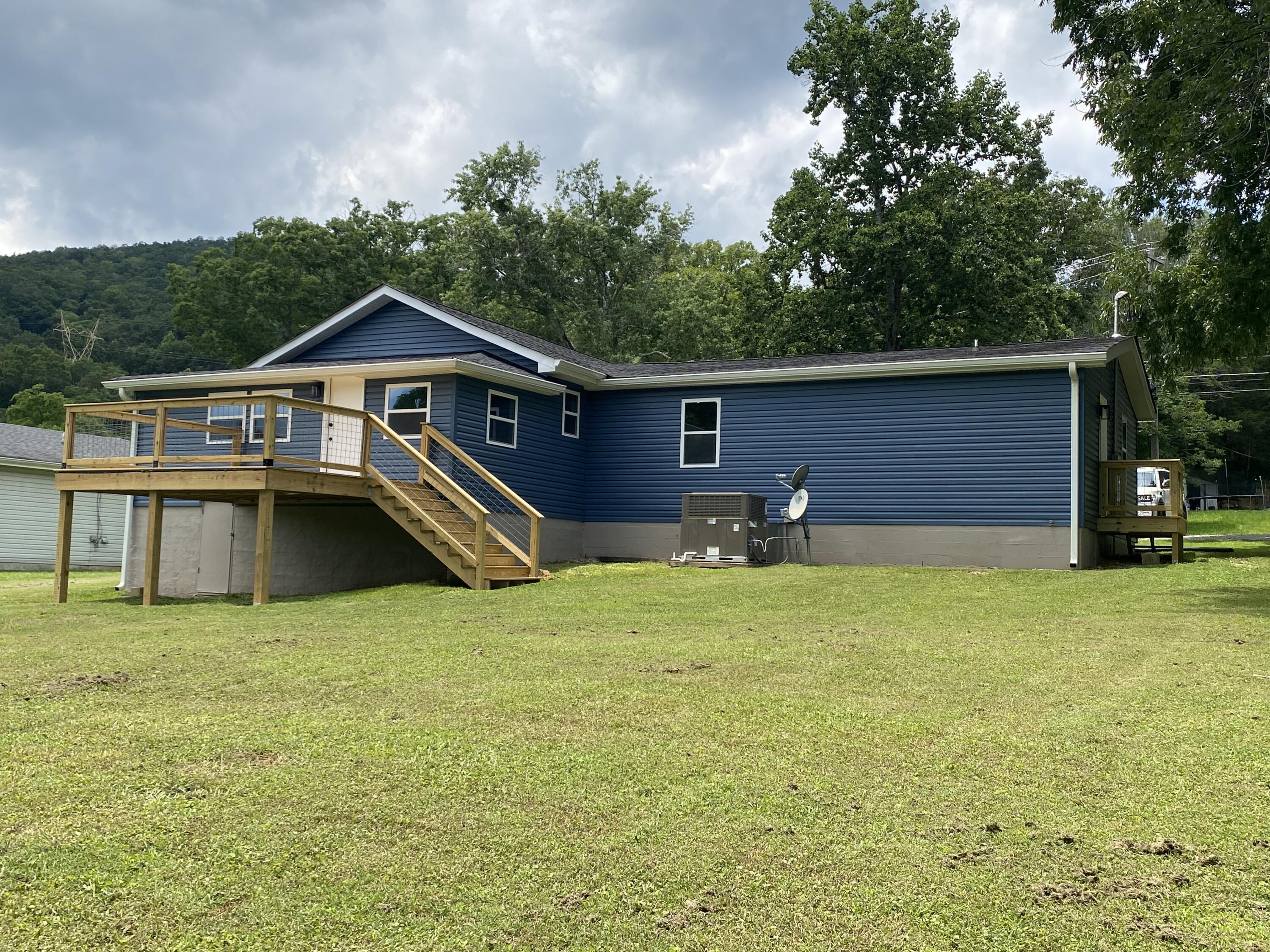 412 Isbill Road Chattanooga, TN 37419 - Photo 9 of 33 829F68B1-A919-4C59-832F-E7164BD6FE26