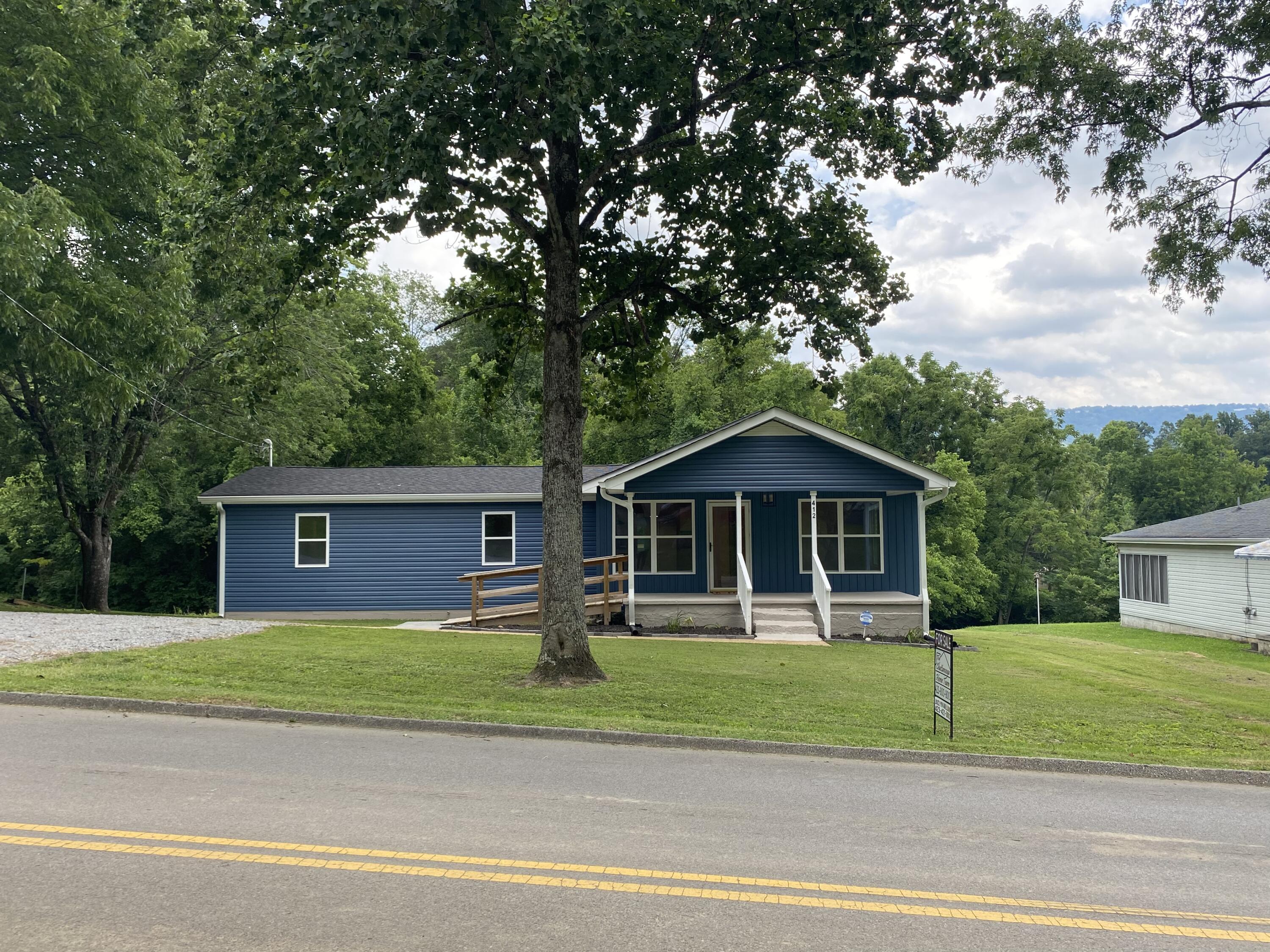 412 Isbill Road Chattanooga, TN 37419 - Photo 10 of 33 C056742B-9A15-4FFC-A4DA-D79A1F7594A7