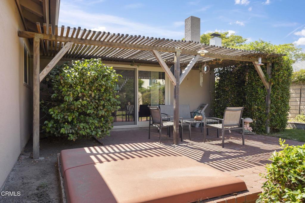 2040 Olga Street Oxnard, CA 93036 - Photo 24 of 48 25-web-or-mls-SeaoroStudios-2040Olga051