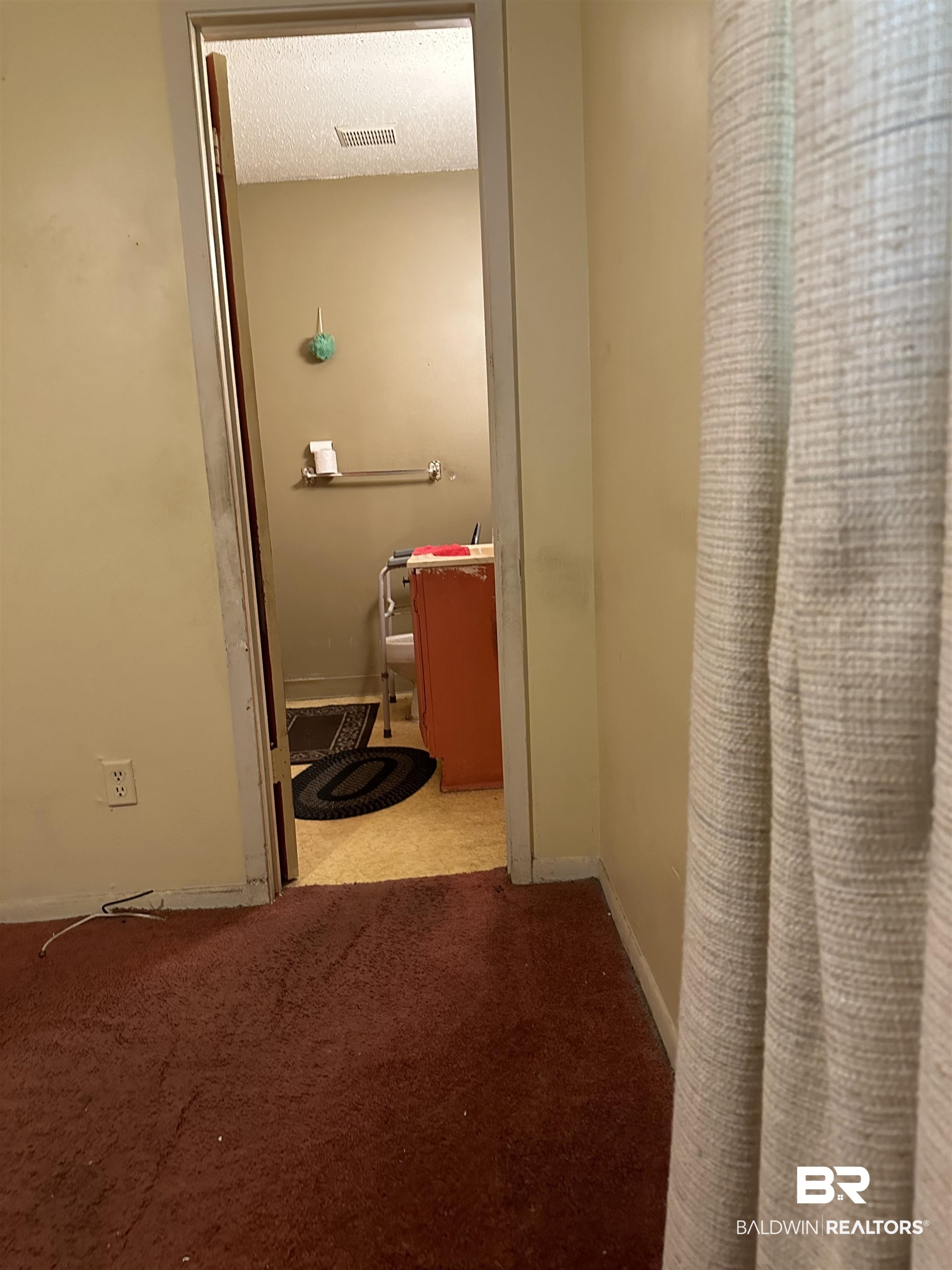 670 Bond Street Mobile, AL 36607 - Photo 8 of 11