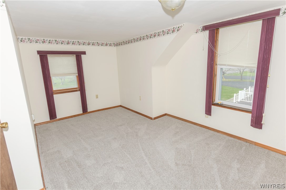 1000 Saunders Settlement Road Niagara Falls, NY 14305 - Photo 22 of 31