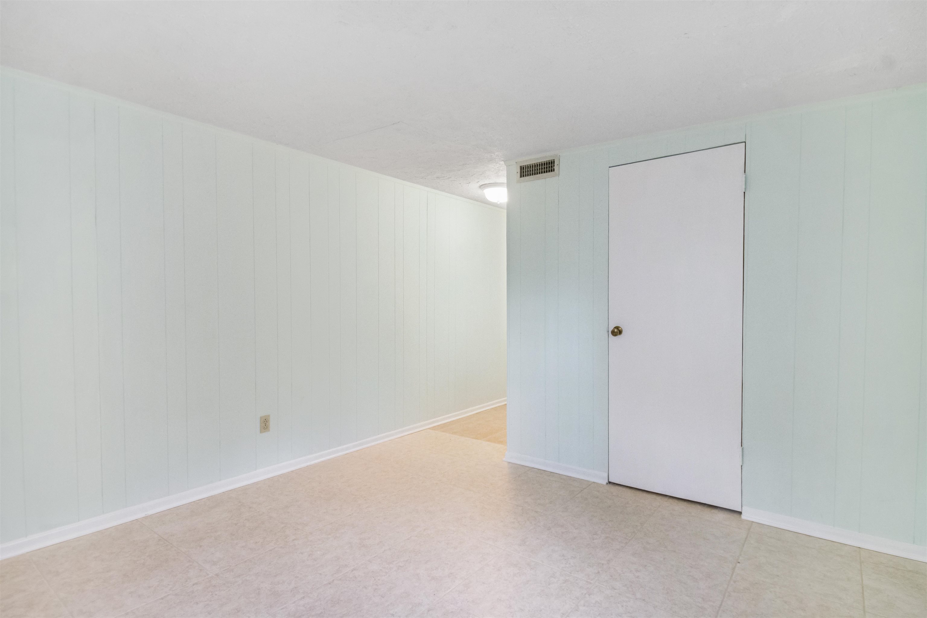 100 Spring Street St. Augustine, FL 32084 - Photo 11 of 21 a view of an empty room