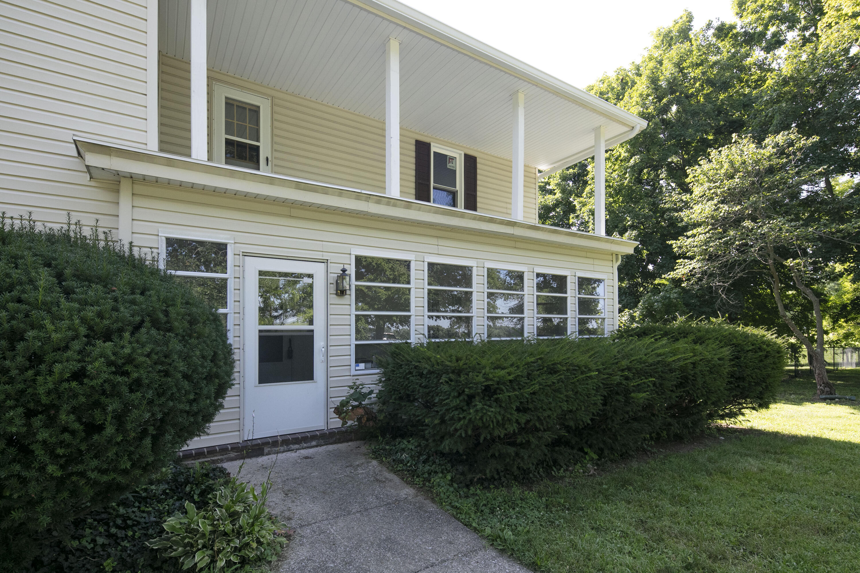 4603 Paris Road Winchester, KY 40391 - Photo 2 of 29 4603 Paris Rd (18)