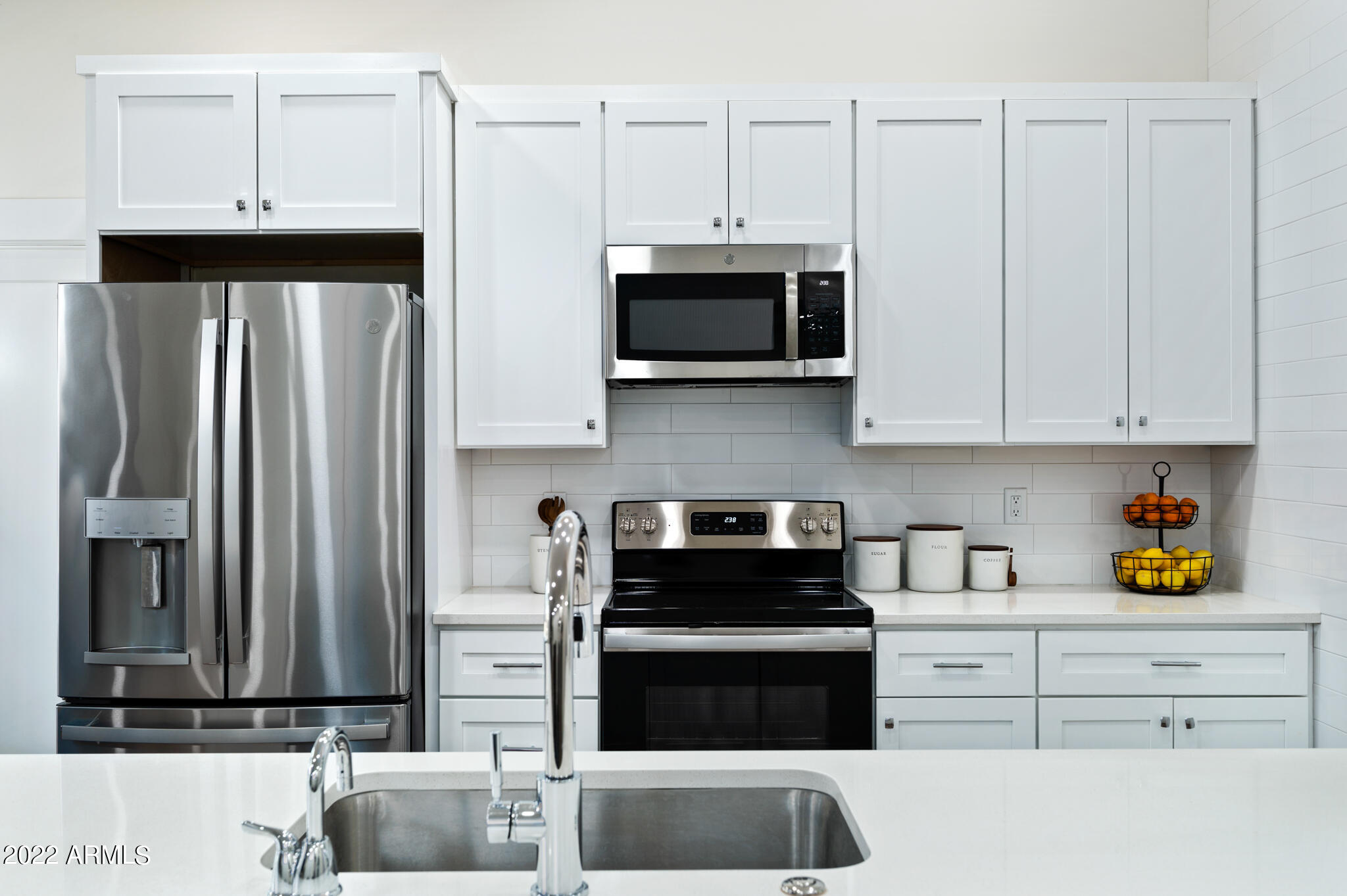 4427 East Phelps Road Phoenix, AZ 85032 - Photo 8 of 33 Chefs Kitchen