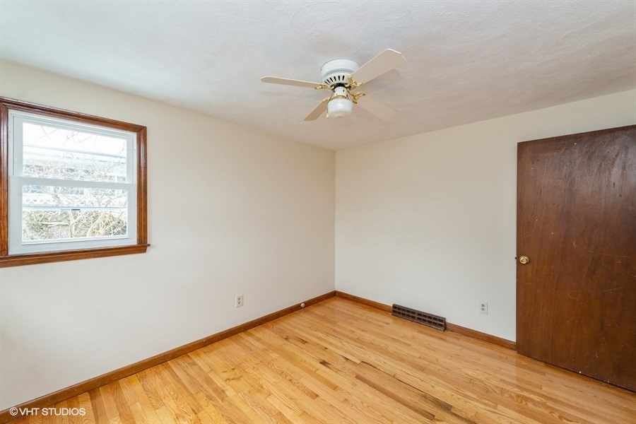 10 Doane Street Cranston, RI 02910 - Photo 17 of 21 Bedroom # 3