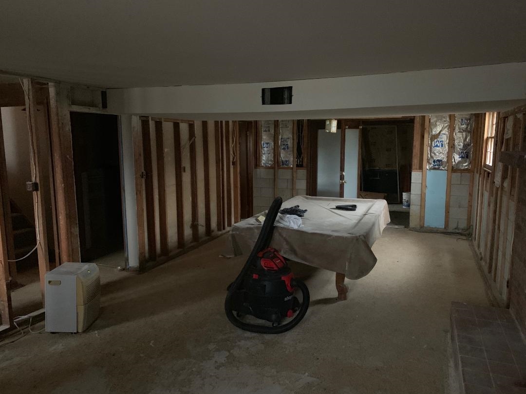 6177 Gardner Road Chandler, IN 47610 - Photo 13 of 18 Gallery Image 13
