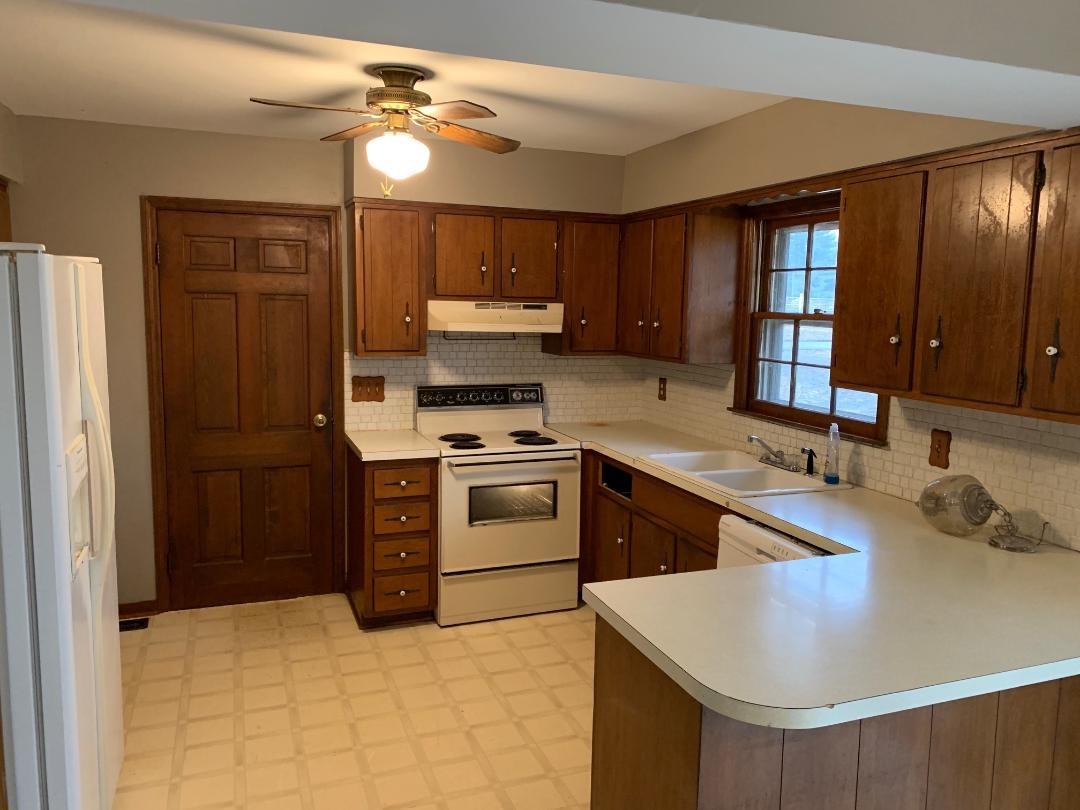 6177 Gardner Road Chandler, IN 47610 - Photo 6 of 18 Gallery Image 6