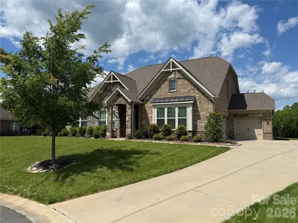 $899,900 | 401 Hollyhock Drive, Matthews, NC 28104