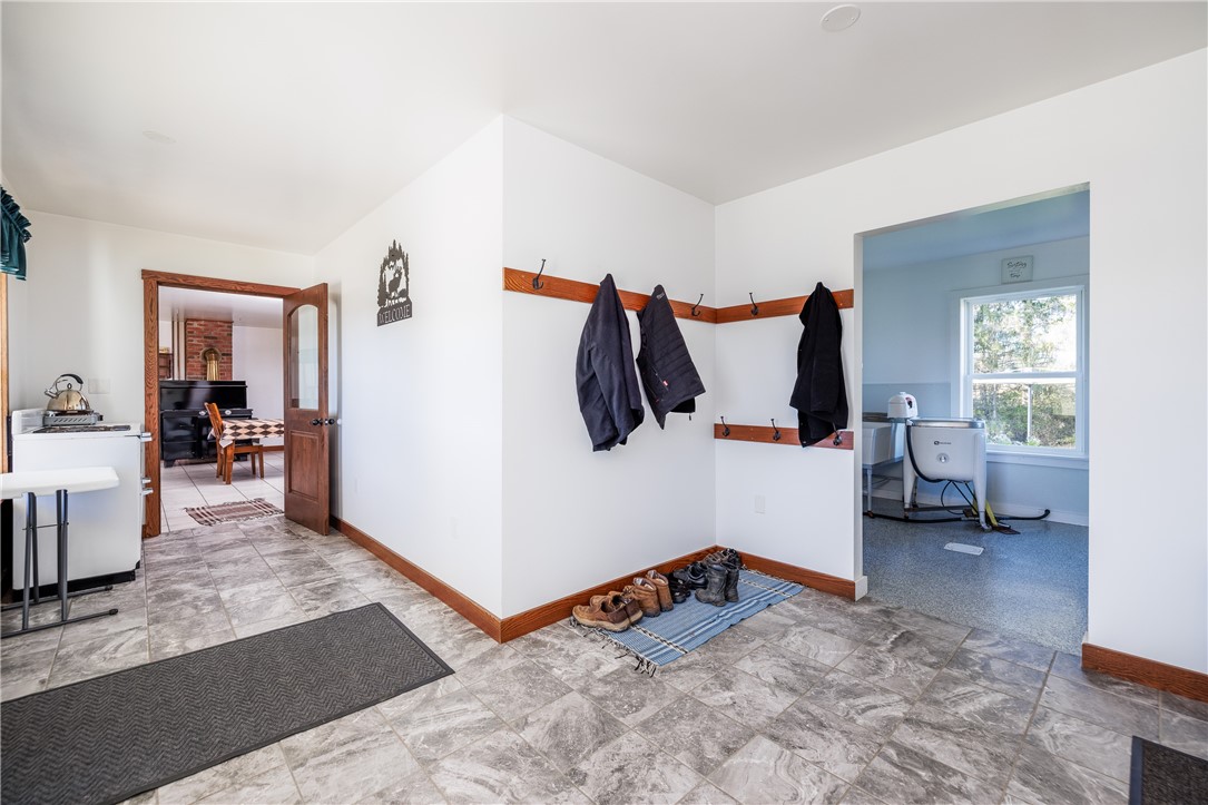 11742 Armison Road Hume, NY 14735 - Photo 4 of 50 Huge mudroom/entrance