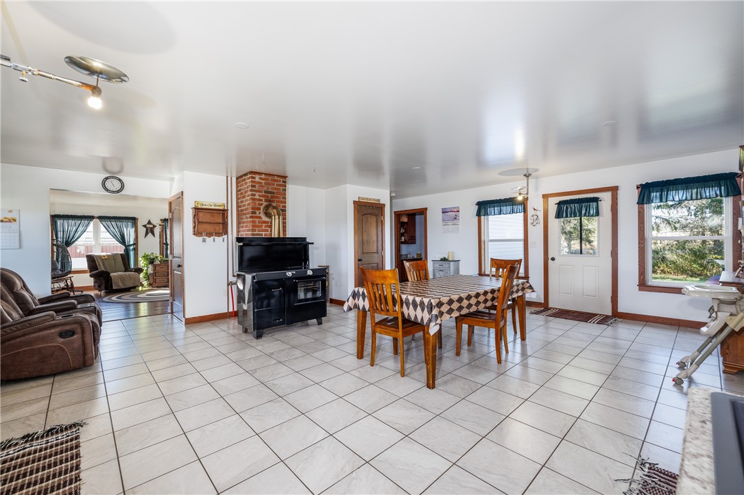 11742 Armison Road Hume, NY 14735 - Photo 6 of 50 Dining area