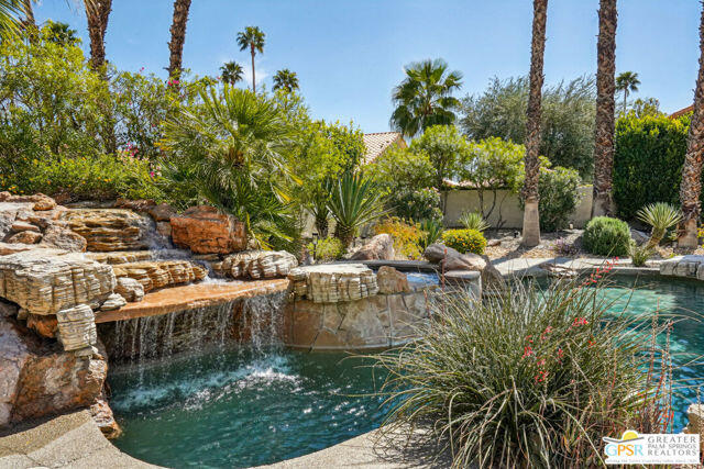 364 Oakmont Drive Palm Desert, CA 92211 - Photo 5 of 74 364 OK waterfall
