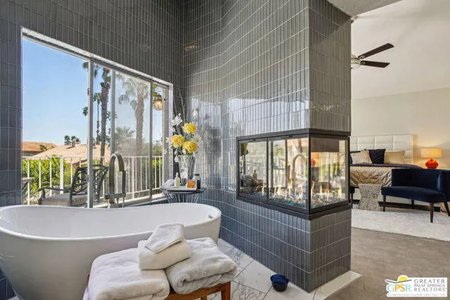 $8,500 | 364 Oakmont Drive, Palm Desert, CA 92211