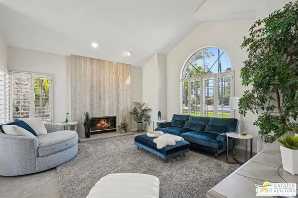 $8,500 | 364 Oakmont Drive, Palm Desert, CA 92211