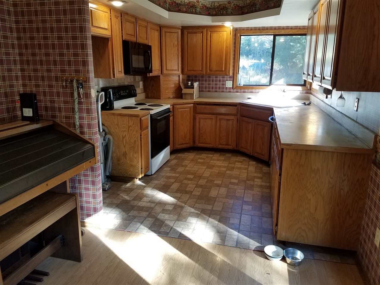 19210 East Elliot Road Mead, WA 99021 - Photo 4 of 18