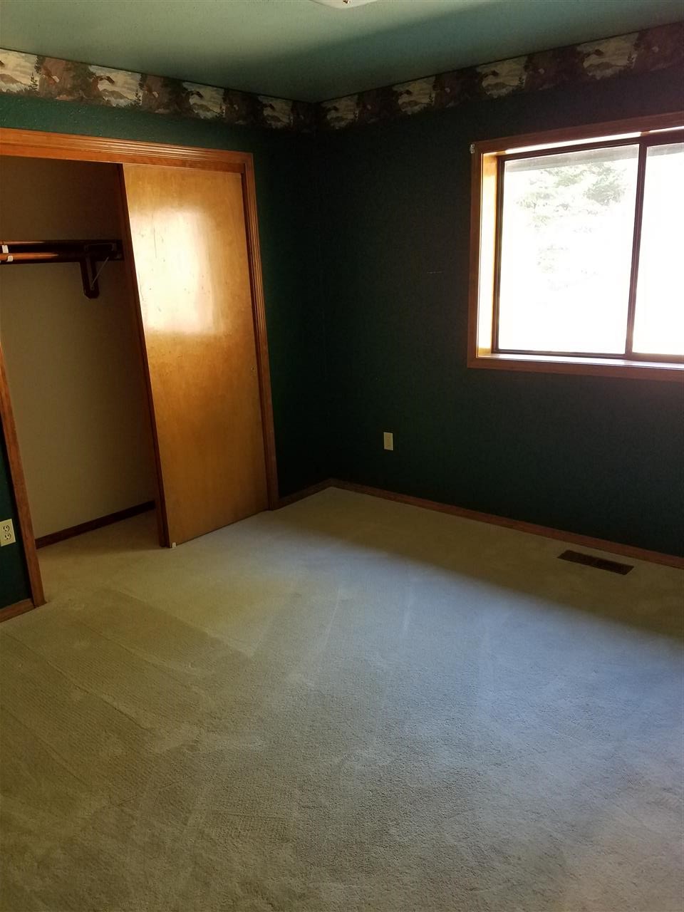 19210 East Elliot Road Mead, WA 99021 - Photo 5 of 18