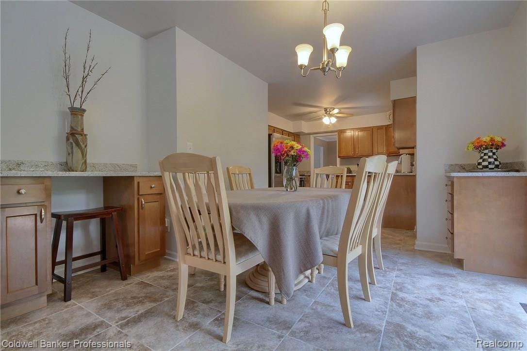 7329 Merritt Road Ypsilanti, MI 48197 - Photo 13 of 37 Breakfast_Nook_2nd_View.jpg
