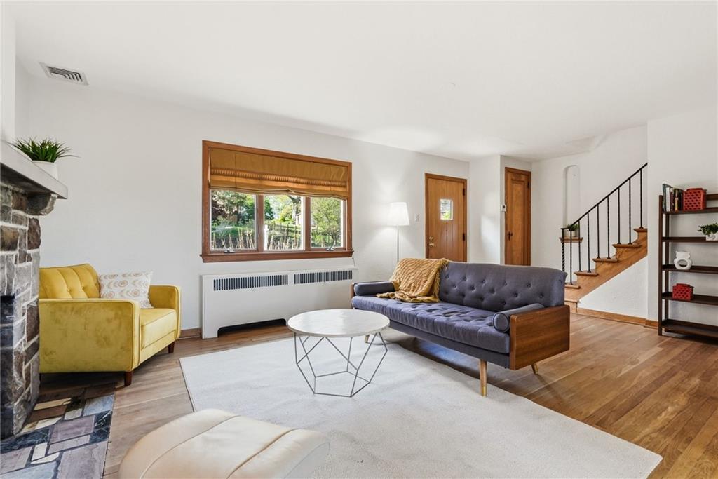 411 Bower Hill Road Pittsburgh, PA 15228 - Photo 5 of 34