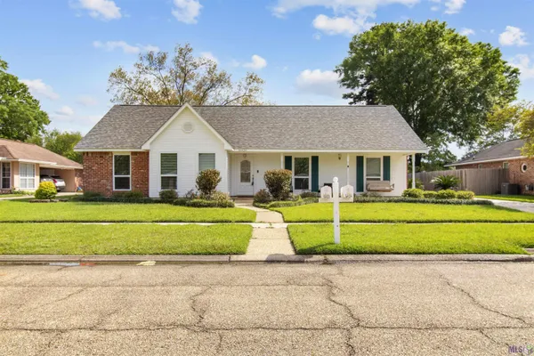 $316,000 | 16424 Missionary Ridge Avenue, Baton Rouge, LA 70817