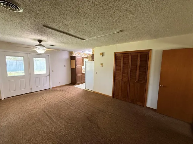 $120,000 | 303 McAtee Drive, Iola, KS 66749