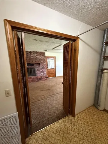 $120,000 | 303 McAtee Drive, Iola, KS 66749