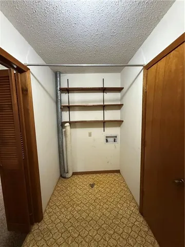 $120,000 | 303 McAtee Drive, Iola, KS 66749