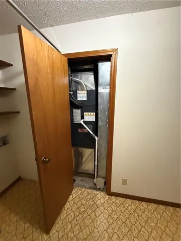 $120,000 | 303 McAtee Drive, Iola, KS 66749