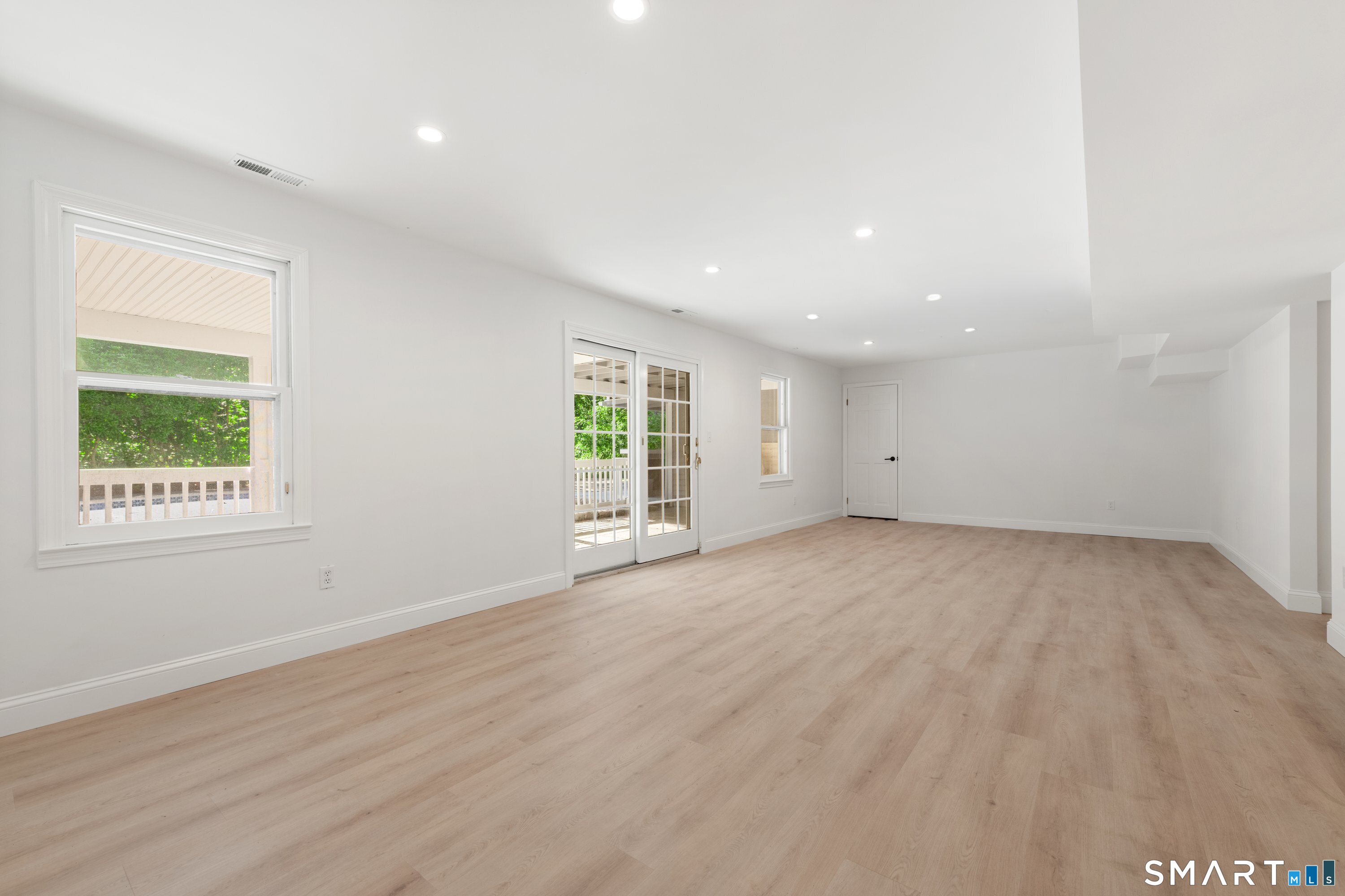 32 Silver Ridge Common Weston, CT 06883 - Photo 13 of 39