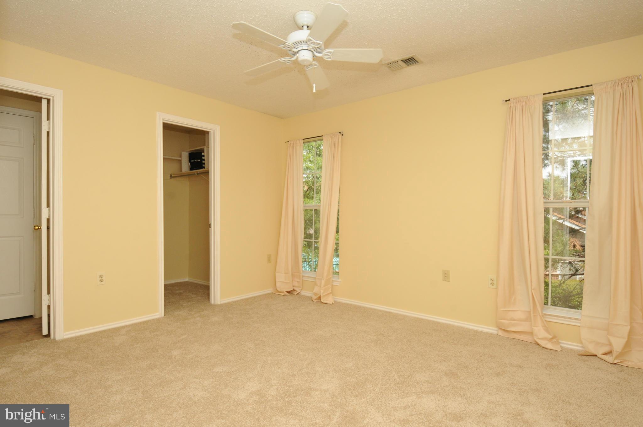 20985 Timber Ridge Terrace, Unit 204 Ashburn, VA 20147 - Photo 16 of 21 Bedroom (Master)
