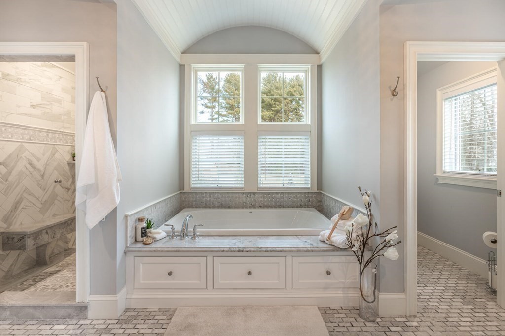 85 Shade Street Lexington, MA 02421 - Photo 14 of 35