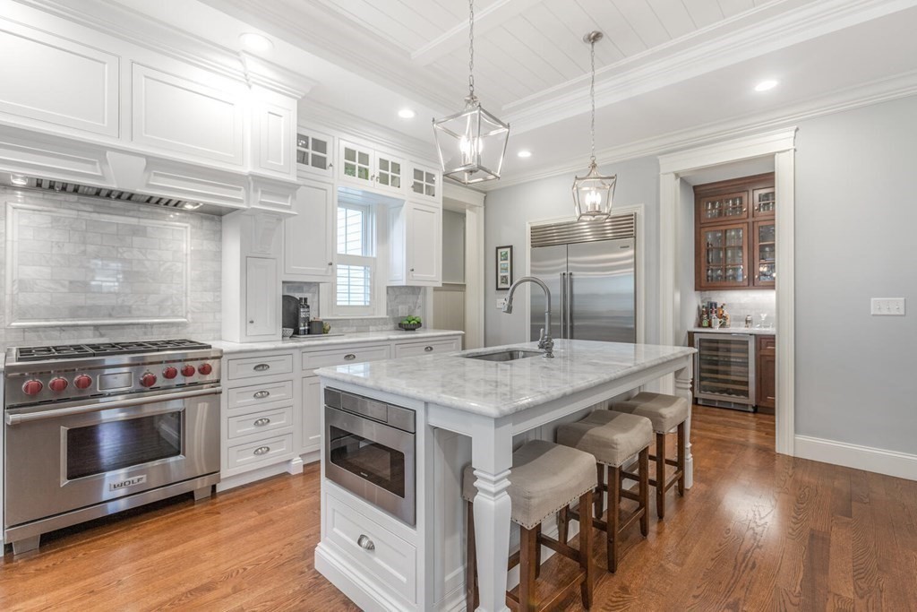 85 Shade Street Lexington, MA 02421 - Photo 6 of 35