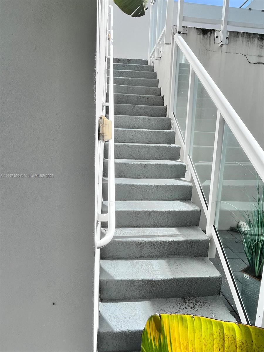 Doral Doral, FL 33178 - Photo 8 of 16 a view of entryway