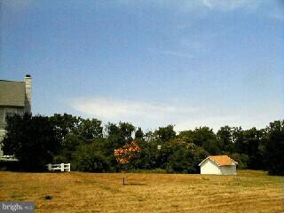 1405 Roberts Road Gilbertsville, PA 19525 - Photo 3 of 6 Gallery Image 3