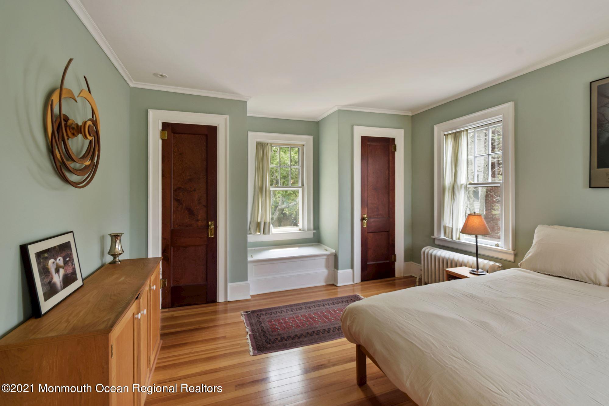 41 River Road Rumson, NJ 07760 - Photo 17 of 23 Master bedroom