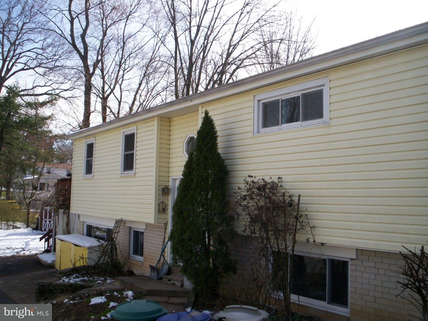 337 South Devon Avenue Wayne, PA 19087 - Photo 5 of 24 Exterior Front