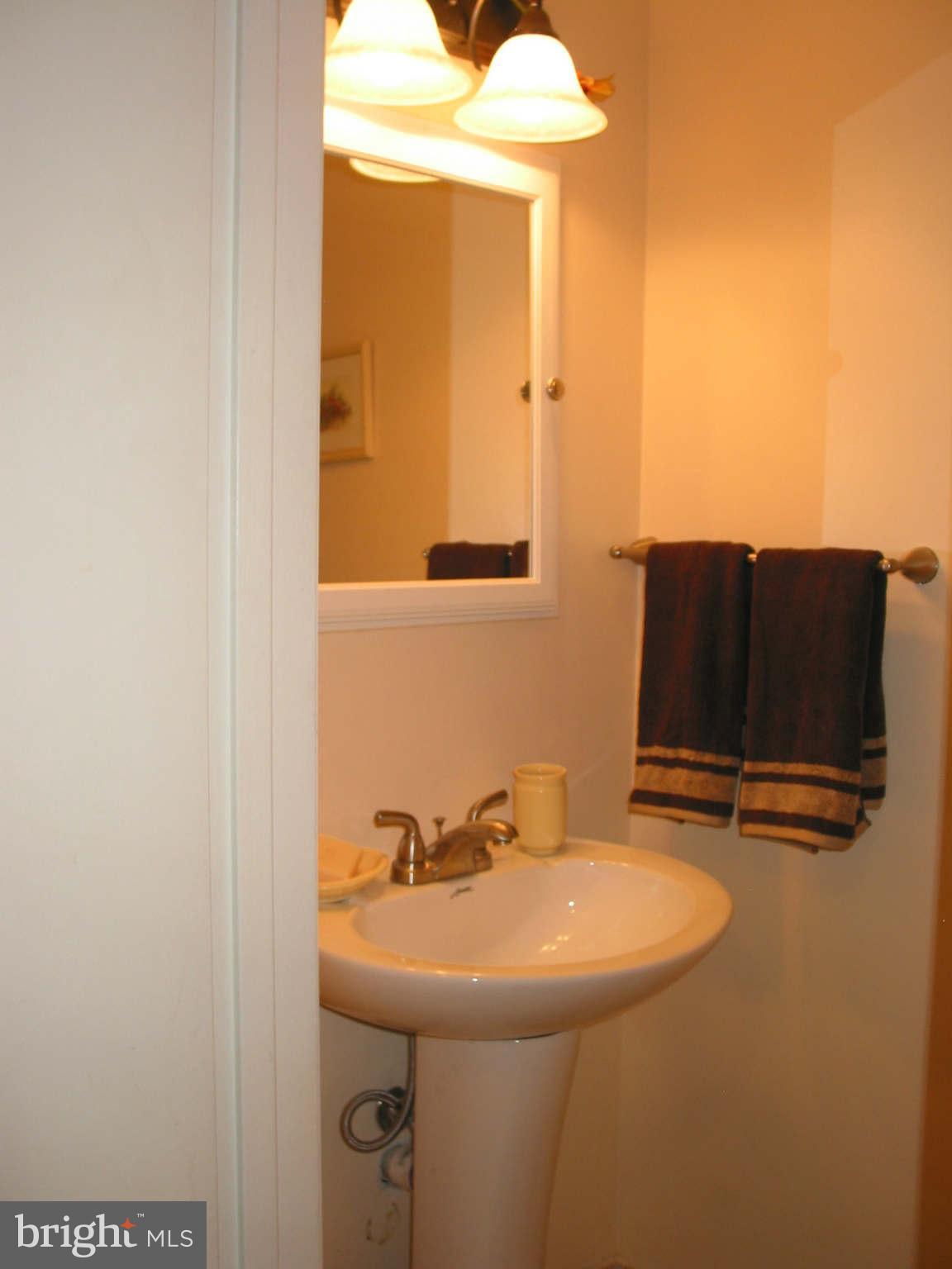 6000 Sunset Ridge Court Centreville, VA 20121 - Photo 27 of 30 Bath