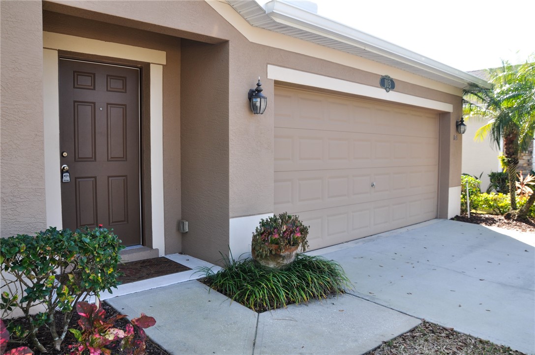 103 Amherst Lane Sebastian, FL 32958 - Photo 2 of 27
