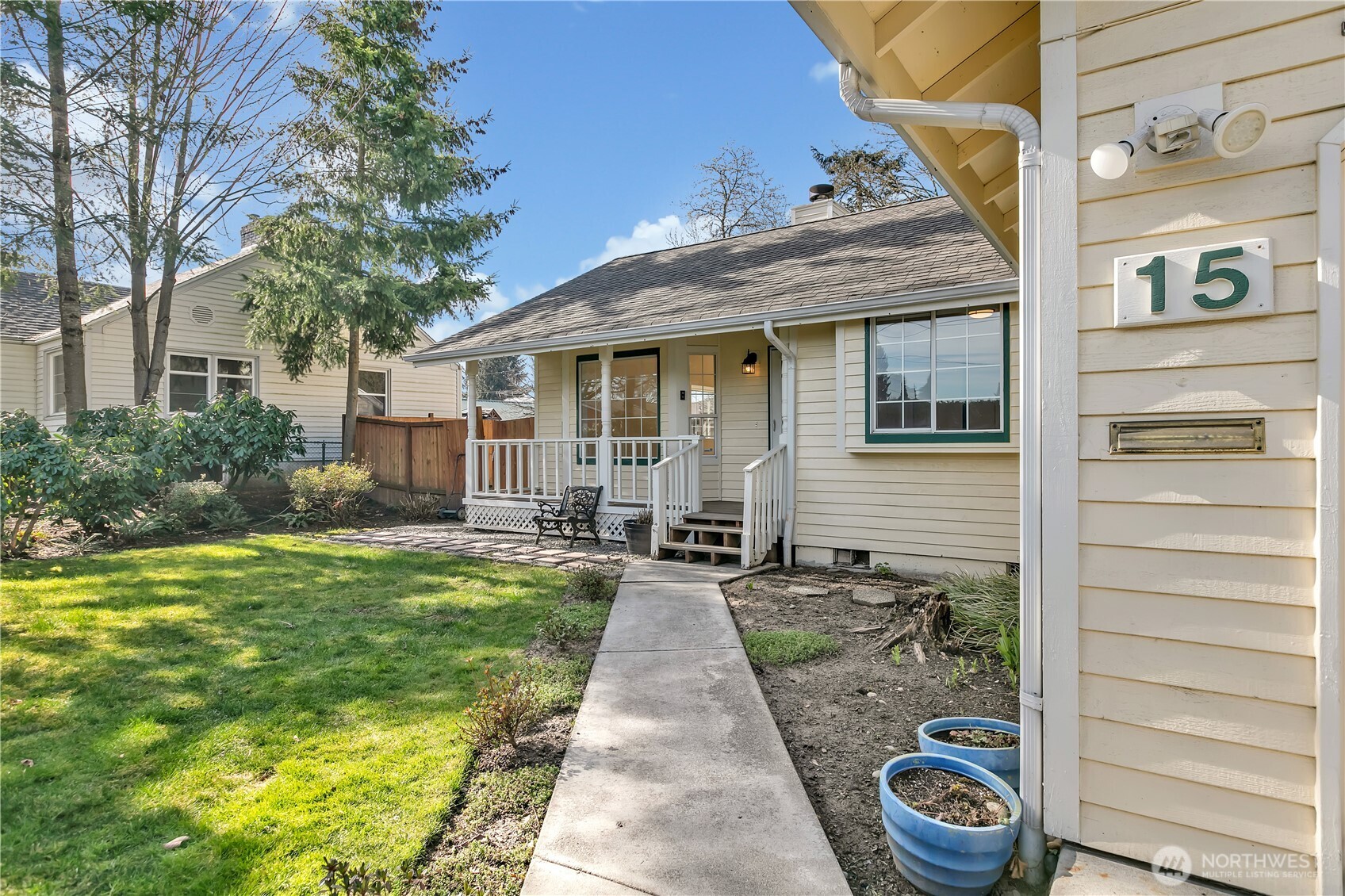 15 R Street Southeast Auburn, WA 98002 - Photo 2 of 26 Gallery Image 2