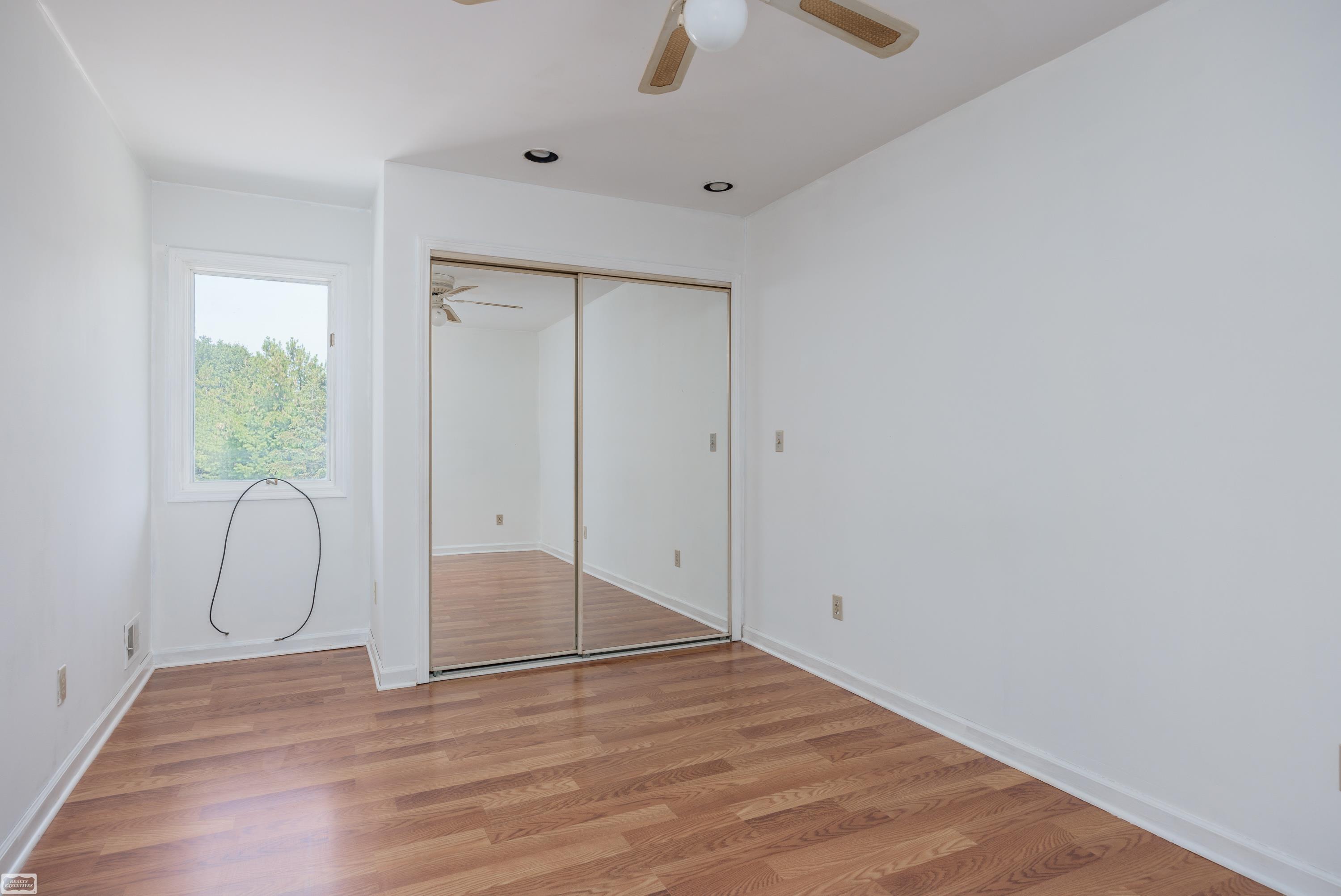 23251 McPhall Road Armada, MI 48005 - Photo 22 of 39 50118336-21.JPG