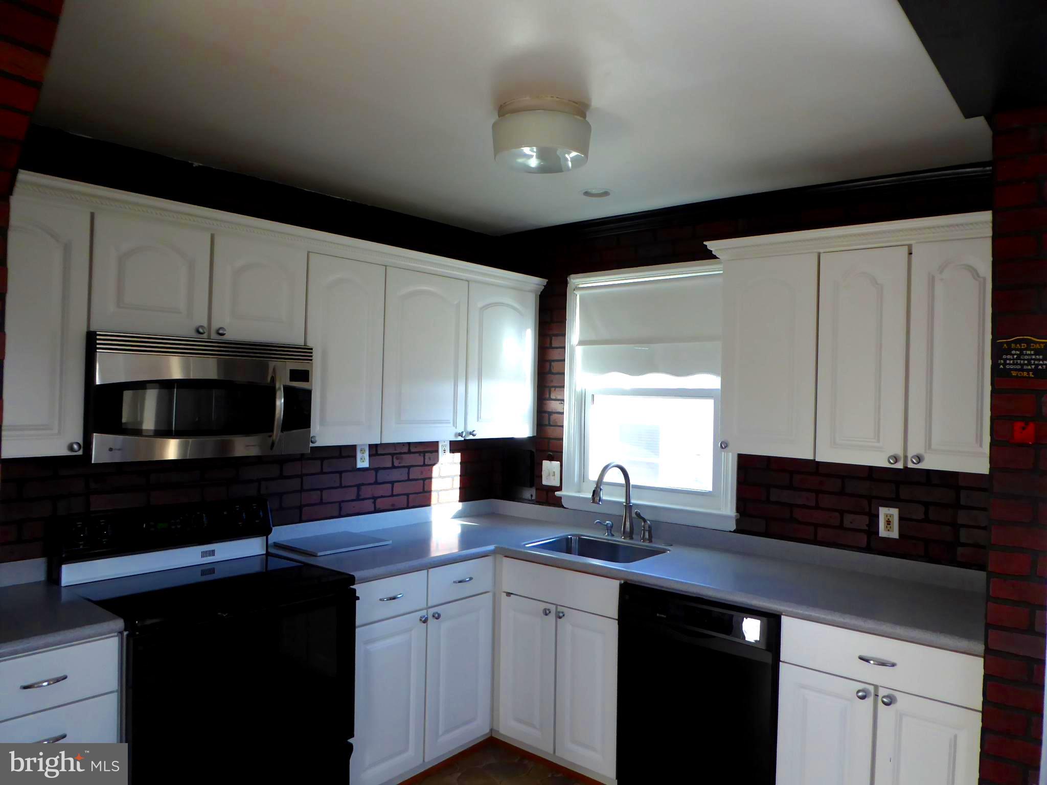 3010 Findley Road Kensington, MD 20895 - Photo 19 of 31 Kitchen