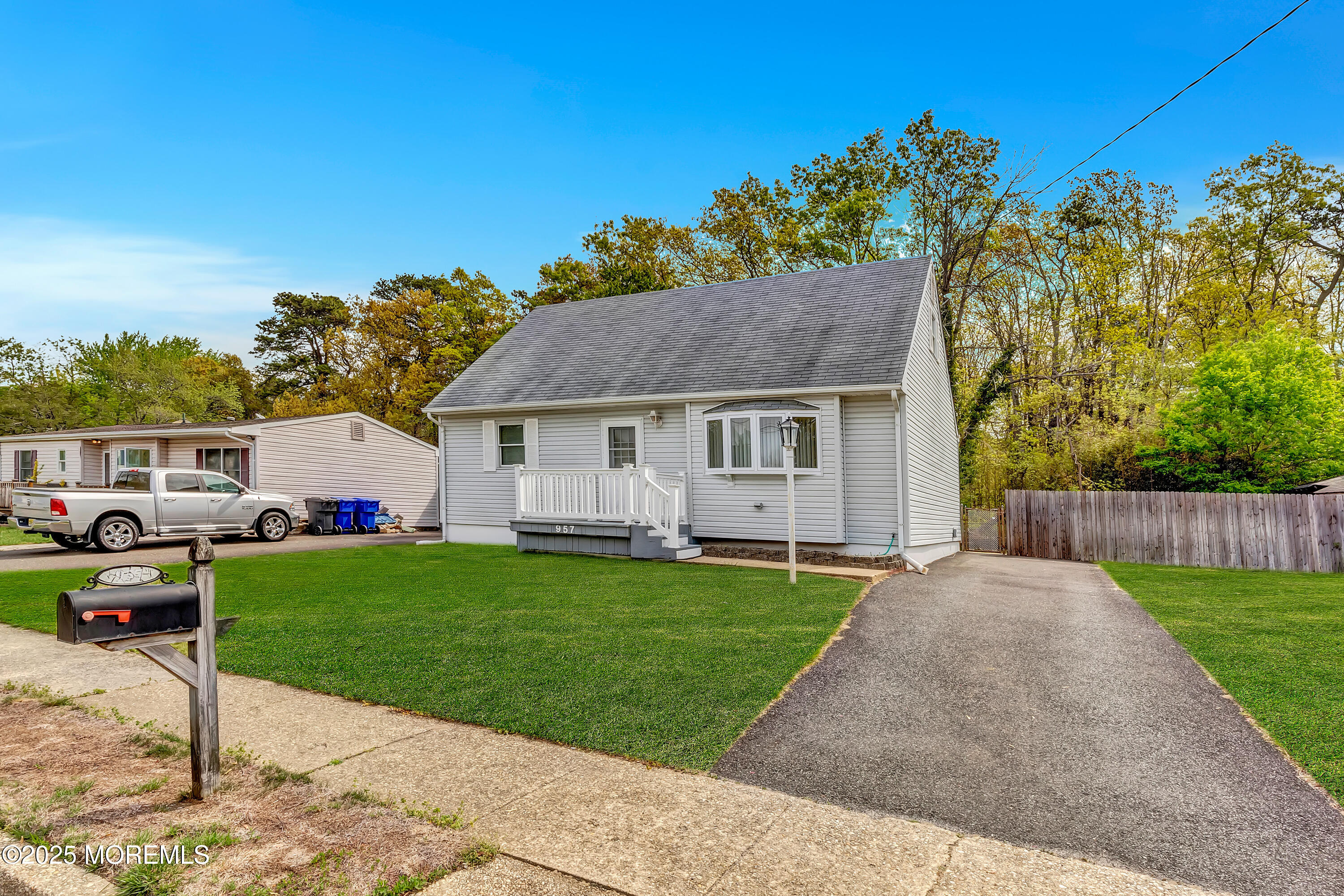957 Harrison Road Toms River, NJ 08753 - Photo 37 of 40 005