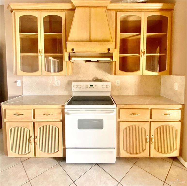3631 Lott Road Donna, TX 78537 - Photo 7 of 24 a kitchen with a stove and a sink