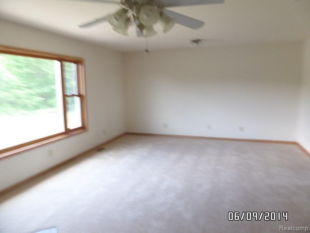 10093 South Byron Road Durand, MI 48429 - Photo 19 of 34 SAM_9664.jpg